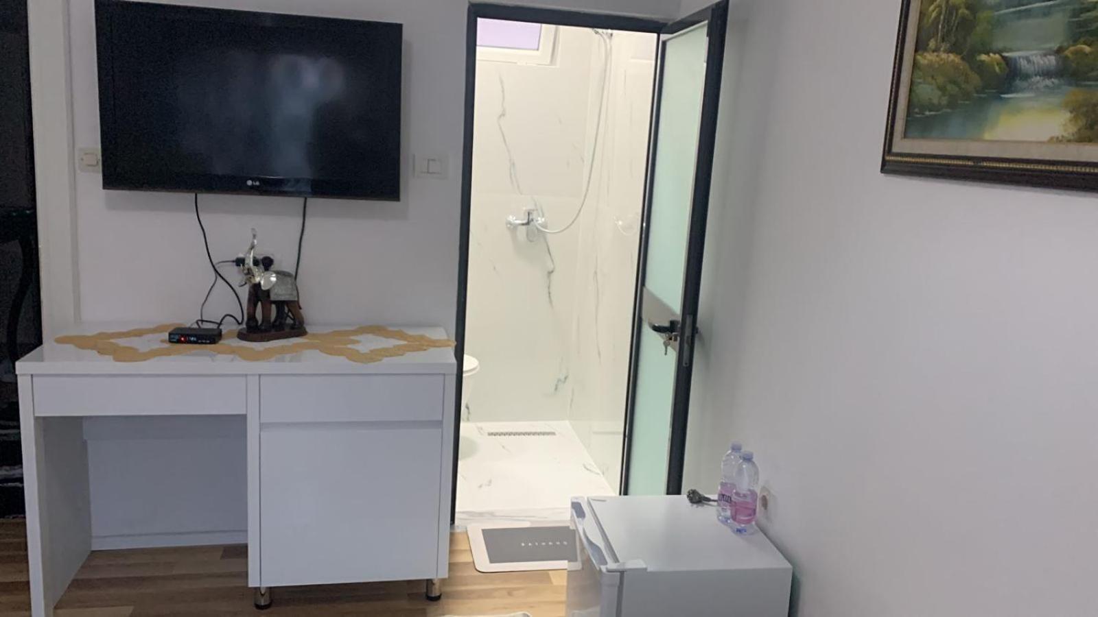 Apartamento Flat In Berat'S Center Exterior foto