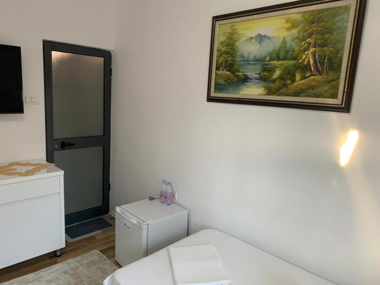 Apartamento Flat In Berat'S Center Exterior foto