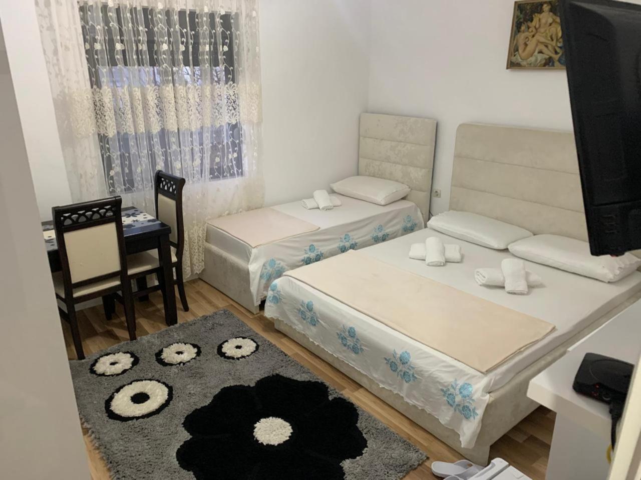 Apartamento Flat In Berat'S Center Exterior foto