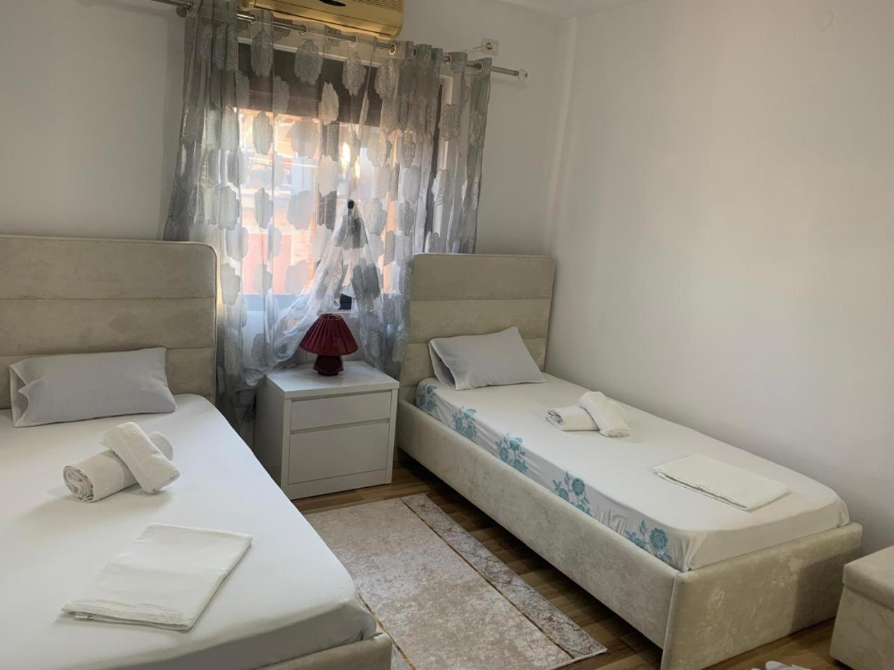 Apartamento Flat In Berat'S Center Exterior foto