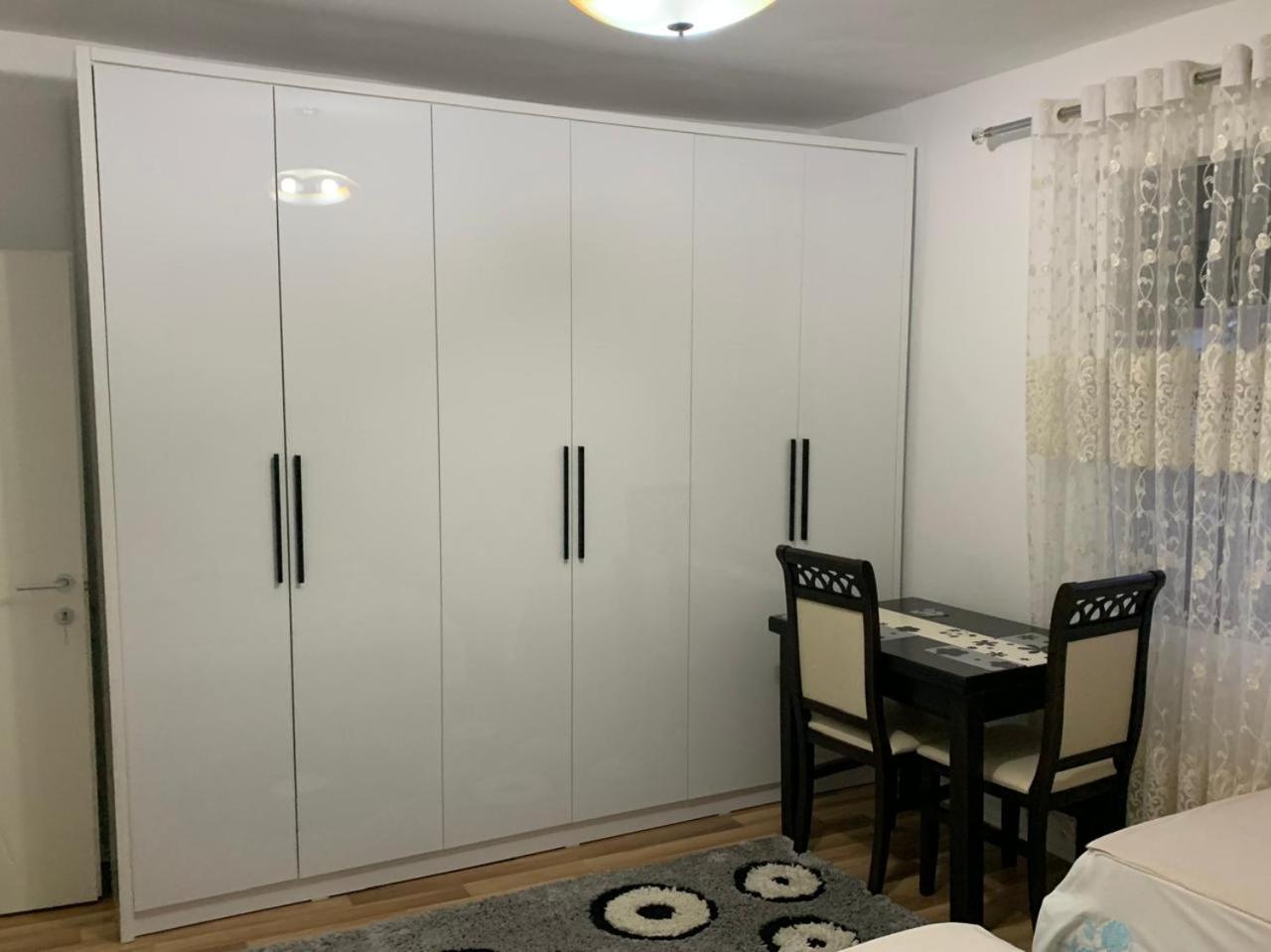 Apartamento Flat In Berat'S Center Exterior foto