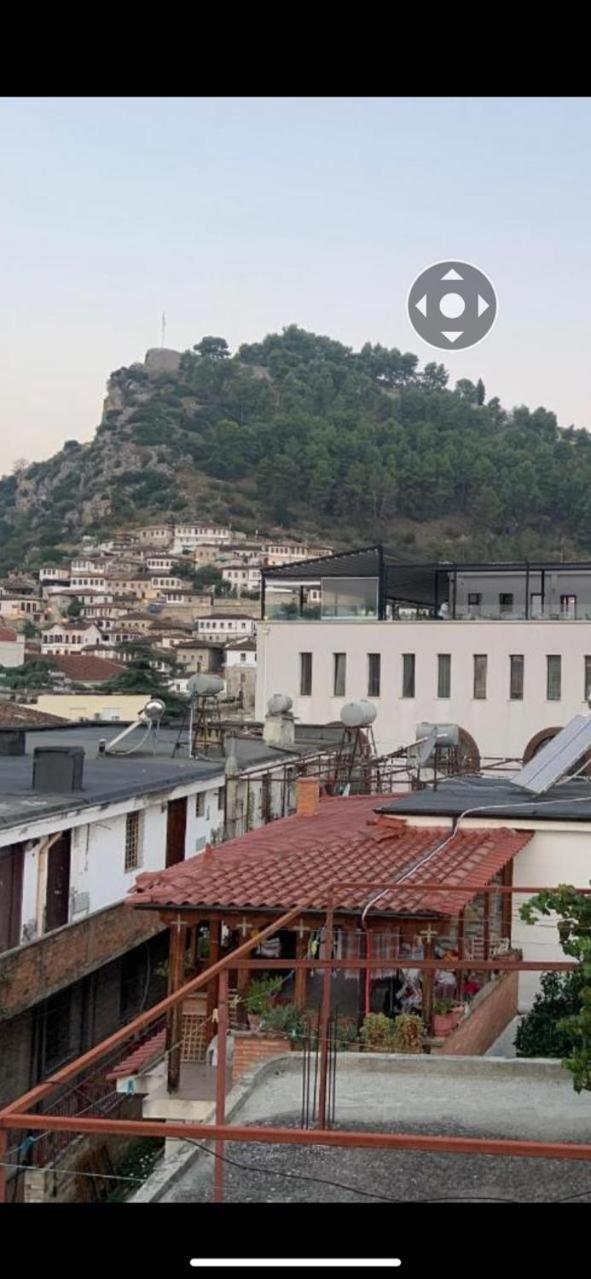 Apartamento Flat In Berat'S Center Exterior foto