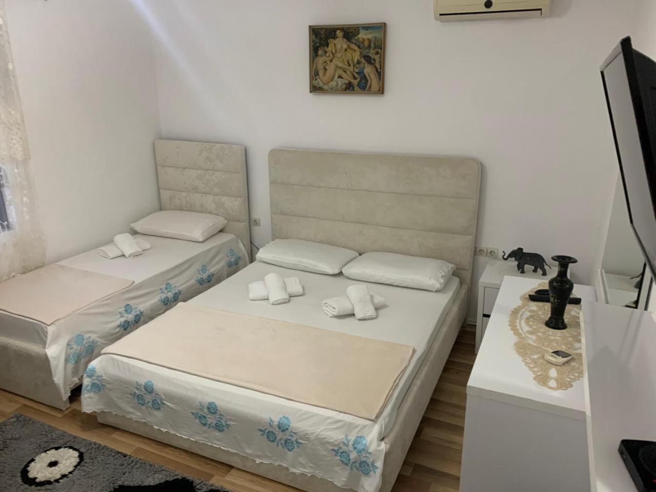 Apartamento Flat In Berat'S Center Exterior foto